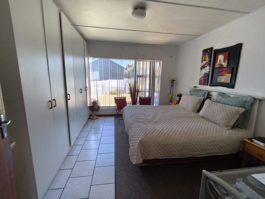 3 Bedroom Property for Sale in De Kelders Western Cape